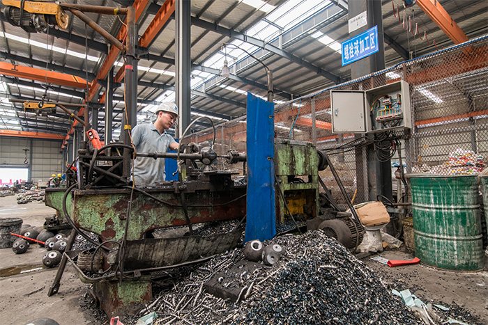 韶山网架配件车间